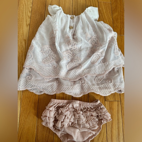 Baby Girl Ruffle Dress with matching ruffle diaper cover!!! - Picture 2 of 4